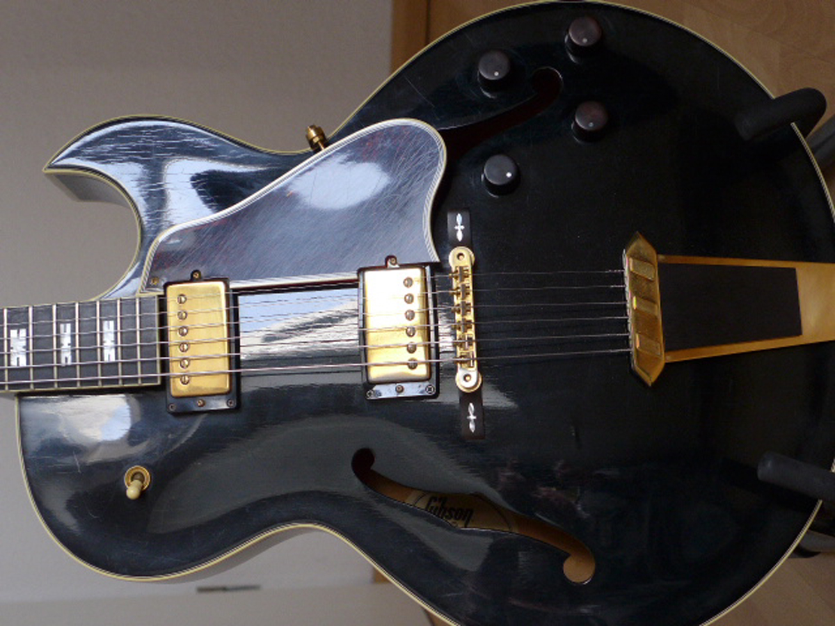 Gibson ES 775 - body